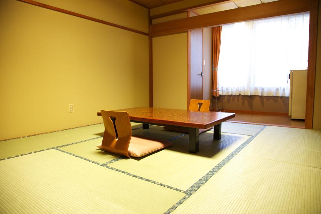 מינקמי Nakaya Ryokan חדר תמונה